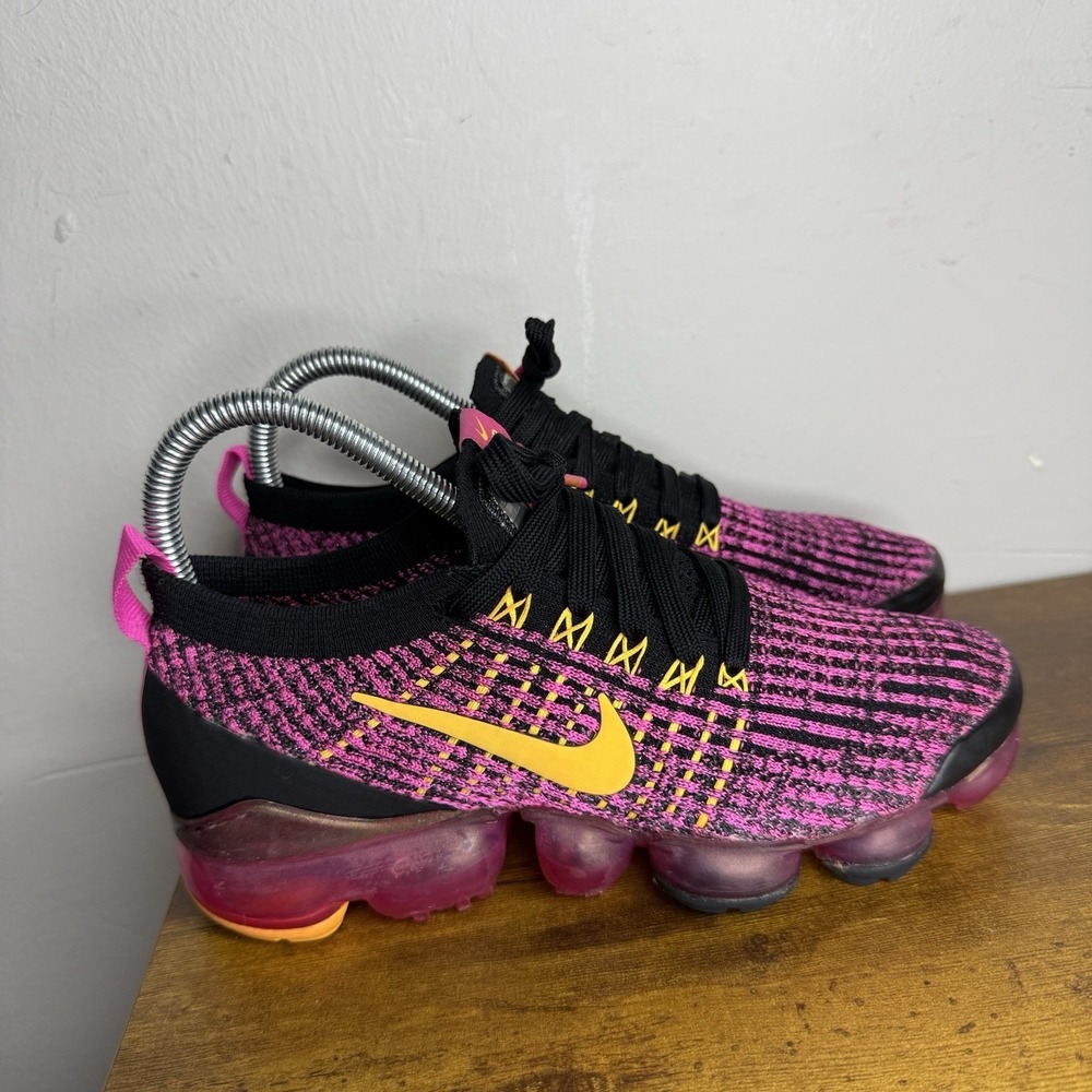Nike Air VaporMax Flyknit 3 Sneakers Women's Size 6 Purple